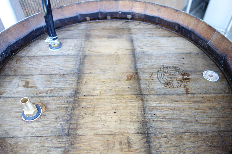 制作時間（穴開け加工・器具取付）は1時間ほどです。